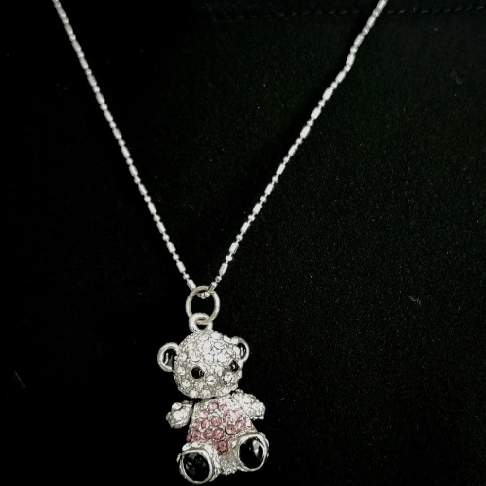 Silver-toned Chrystal/Rhinestone Teddy Bear Pendant Necklace With Movable Head S